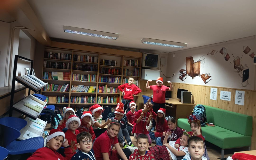 📚 Klasa 4 w świecie książek! 📖